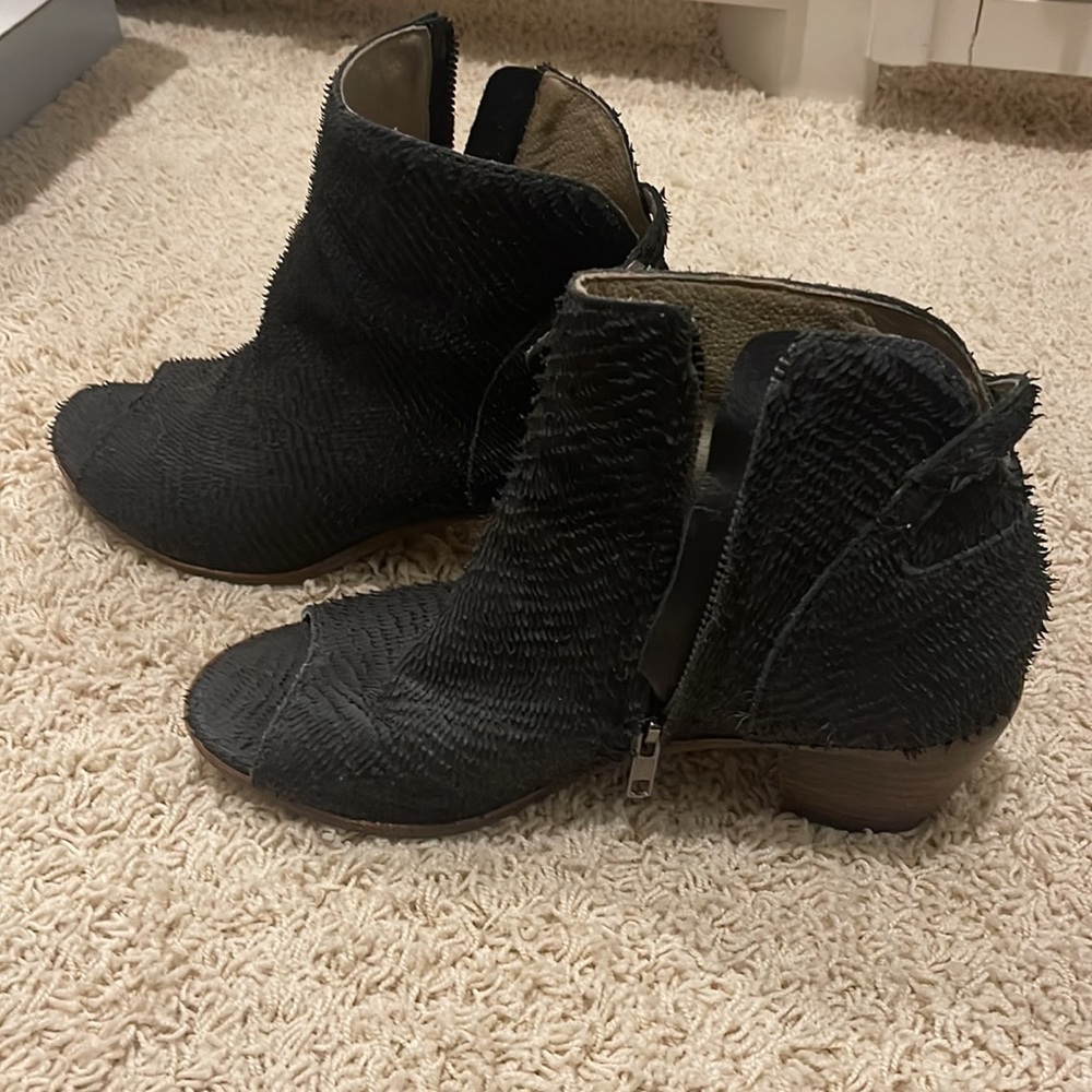 Distressed bootie - Picture 3 of 8